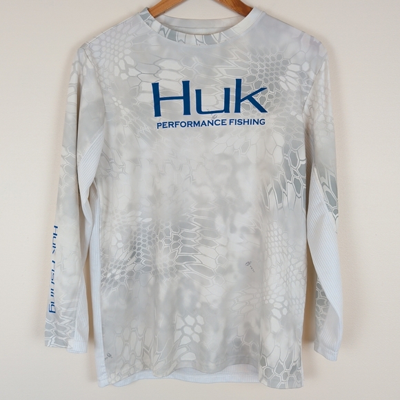 Huk x Yeti Youth Long Sleeve Performance Fishing Shirt - Picture 1 of 10